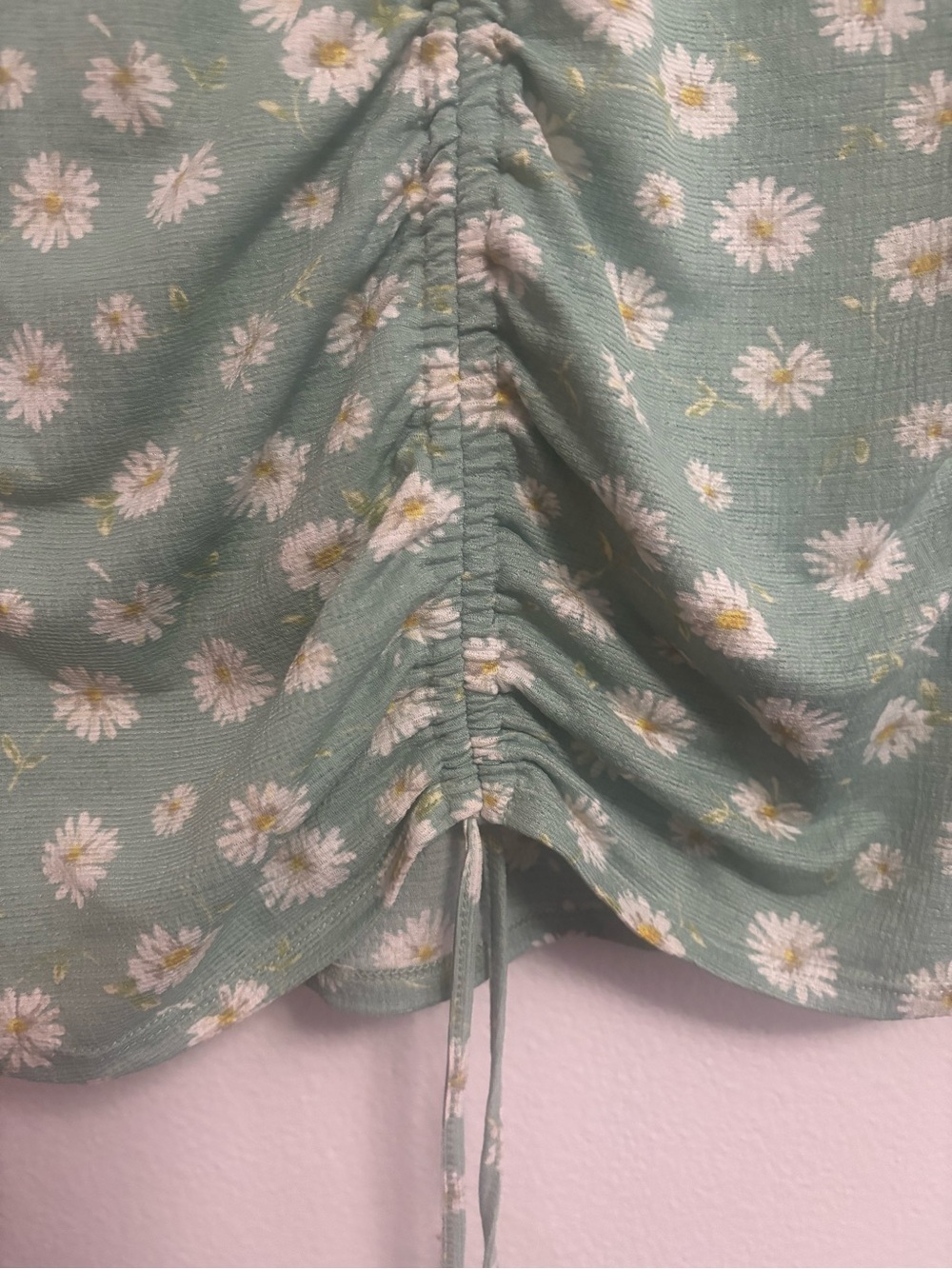 Liberty Love Sage Green Daisy Print Front-Tie Tee — Women’s Size Large - Picture 2 of 5